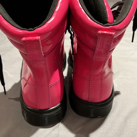 Doc Martens Womens Patent Pink Lace Up High Boots Size 11 FLAWED - Picture 12 of 16